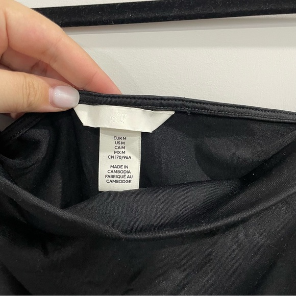 Black Spaghetti Strap Cami Top H&M M - Picture 2 of 3